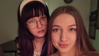 AlysonAndEliana