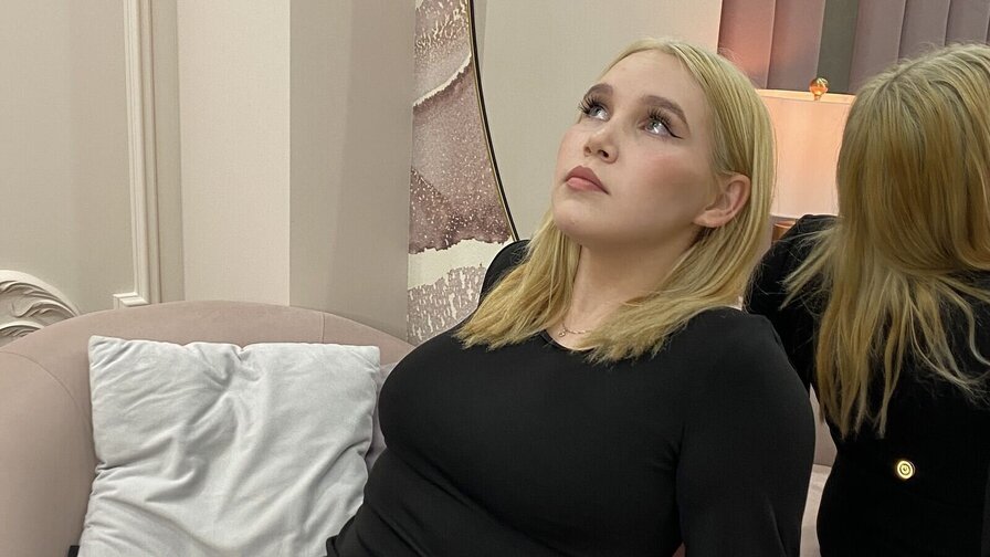 ViktoriaSunlit
